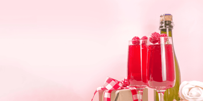 alcohol, cocktails, Valentine's Day pet dangers, pet health, pet hazards, pet dangers, pet emergencies, Animal Emergency & Referral Center of Minnesota, Twin Cities emergency vet, Minnesota emergency vet, pet safety tips