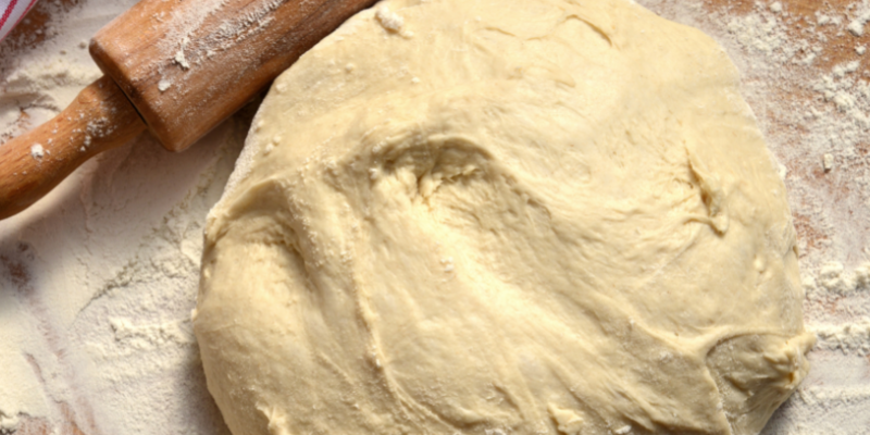 yeast dough, holiday pet dangers, Christmas pet dangers, holiday pet toxins, Christmas pet toxins, pet emergency, pet health, pet safety, Animal Emergency & Referral Center of Minnesota, Twin Cities emergency vet, Minnesota emergency vet