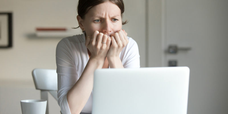 Animal Human Bond Social Worker, calm, relieving stress, relieving anxiety, COVID-19, coronavirus, social distancing, pandemic, Minnesota, Animal Emergency & Referral Center of Minnesota