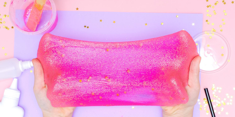 making slime, pink slime, homemade slime, homemade goop, pet toxins, pet toxicity, toxic crafts, homemade slime toxicity in pets, homemade slime toxicity, homemade crafts, art supplies