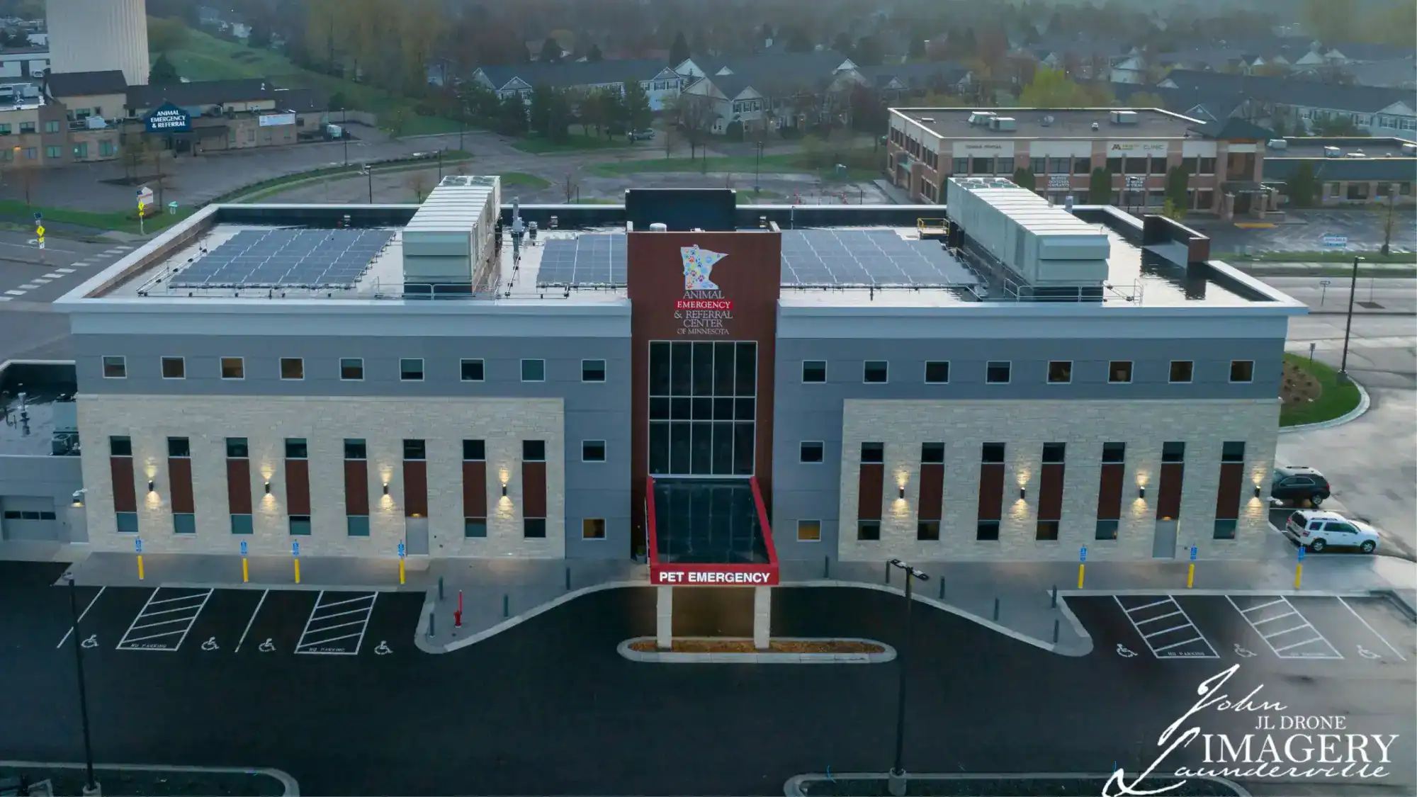 The exterior three story building of Animal Emergency & Referral Center of Minnesota's ER & Specialty Center in Oakdale, MN.