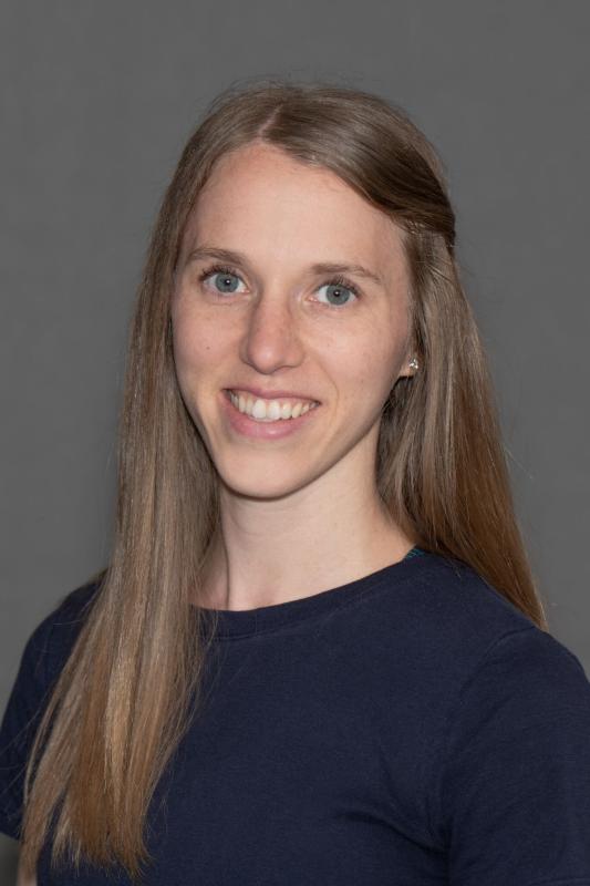 MELANIE NEUFELD, DVM, Emergency & Critical Care Resident
